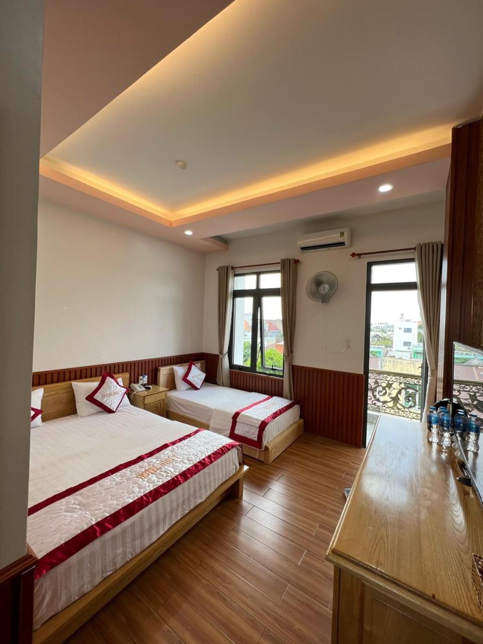 Hotel Nhu Y *